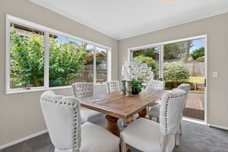 Photo of property in 32 Delmont Close, East Tamaki Heights, Auckland, 2016