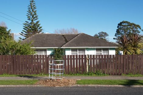 Photo of property in 35 Raglan Street, Mangere East, Auckland, 2024