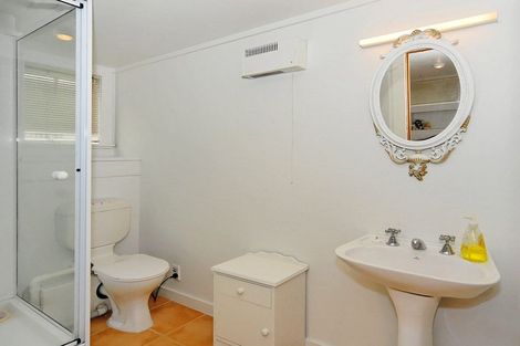 Photo of property in 60 Aroha Avenue, Sandringham, Auckland, 1025