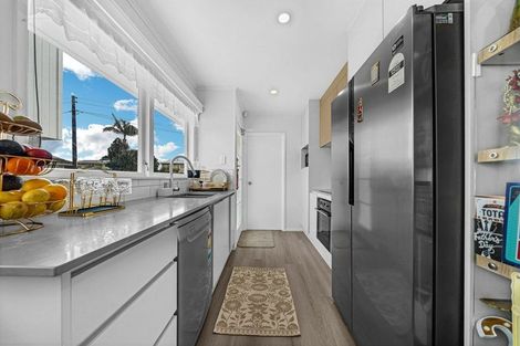 Photo of property in 25b Flat Bush Road, Otara, Auckland, 2023