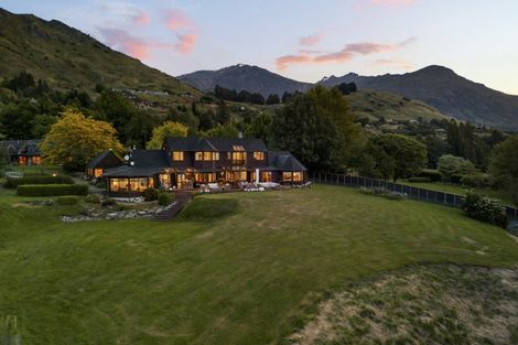 Photo of property in 9 Arrowtown-lake Hayes Road, Arrowtown, Queenstown, 9371