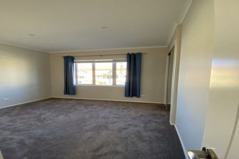 Photo of property in 19 Rue D' Amarres, Gulf Harbour, Whangaparaoa, 0930