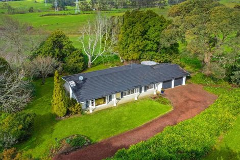 Photo of property in 68 Henwood Road, Taupaki, Henderson, 0782