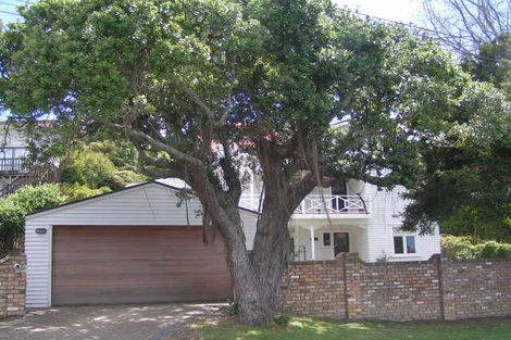 Photo of property in 2/10 Alfred Street, Northcote Point, Auckland, 0627