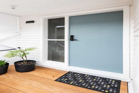 Photo of property in 20 Oceanview Road, Mount Maunganui, 3116