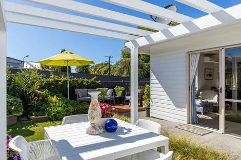 Photo of property in 1/122 Clawton Street, Westown, New Plymouth, 4310