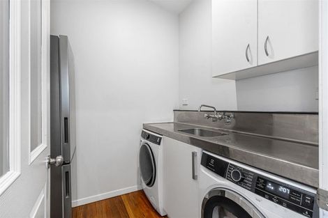 Photo of property in 343 Eastern Terrace, Sydenham, Christchurch, 8023