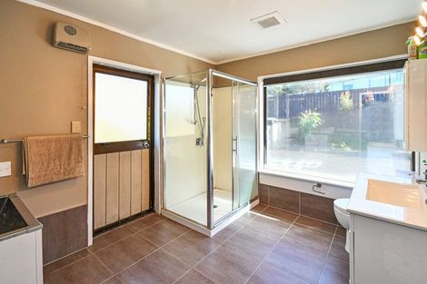 Photo of property in 24 Eugenia Rise, Totara Heights, Auckland, 2105