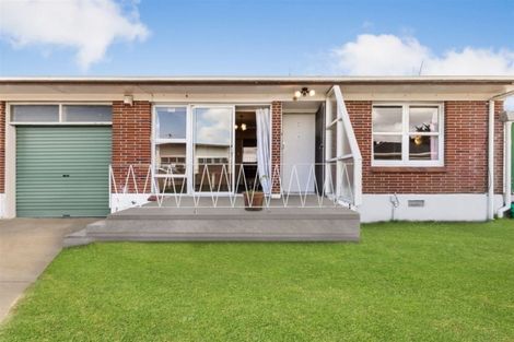Photo of property in 2/11 Wentworth Avenue, Papatoetoe, Auckland, 2025