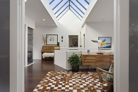 Photo of property in 15 Kiteroa Place, Cashmere, Christchurch, 8022