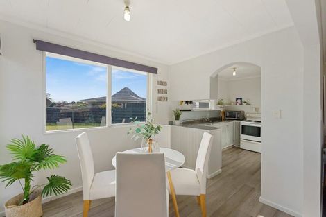 Photo of property in 47 Arawhata Road, Paraparaumu, 5032