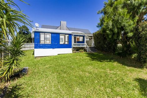Photo of property in 3/23a Gladstone Road, Northcote, Auckland, 0627
