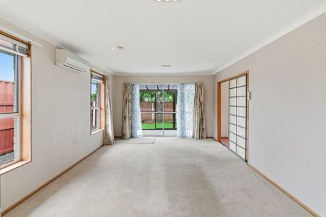Photo of property in 1/87 Denise Crescent, Hornby, Christchurch, 8042