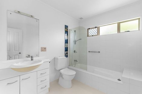 Photo of property in 1 Neta Grove, Henderson, Auckland, 0612