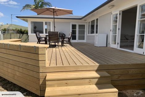 Photo of property in 50a Megan Avenue, Pakuranga Heights, Auckland, 2010