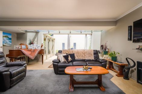 Photo of property in 28 Marian Drive, Inner Kaiti, Gisborne, 4010