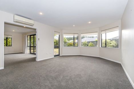 Photo of property in 17 Monterey Place, Parklands, Christchurch, 8083