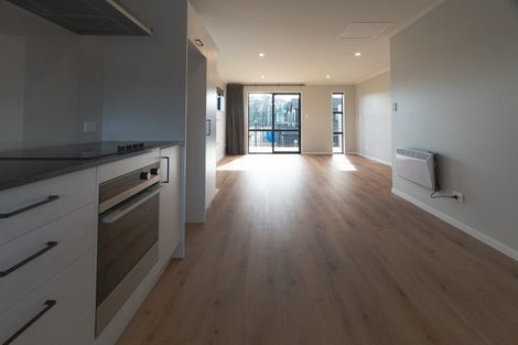 Photo of property in 2 Kawapani Lane, Kumeu, 0810