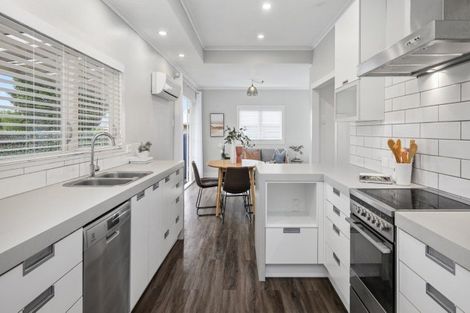 Photo of property in 26 George Crescent, Buckland, Pukekohe, 2677