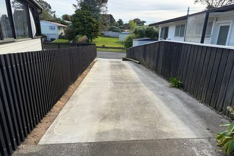 Photo of property in 110a Riversdale Drive, Merrilands, New Plymouth, 4312