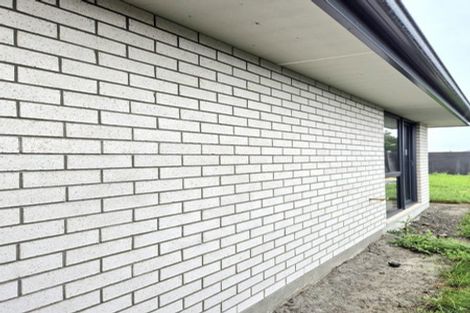 Photo of property in 17 Hanmer Crescent, Rangiora, 7400