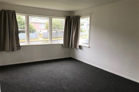 Photo of property in 171 Sievers Grove, Cannons Creek, Porirua, 5024
