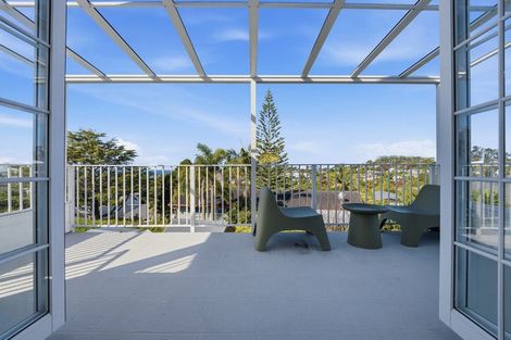 Photo of property in 355 East Coast Road, Mairangi Bay, Auckland, 0630
