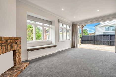 Photo of property in 45 Kiwi Road, Point Chevalier, Auckland, 1022