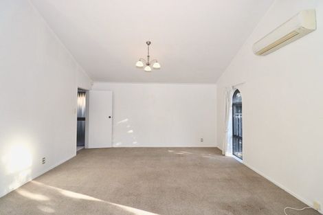 Photo of property in 8 Raddock Place, Farm Cove, Auckland, 2012