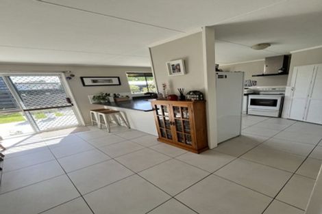 Photo of property in 4 Dove Place, Westbrook, Palmerston North, 4412