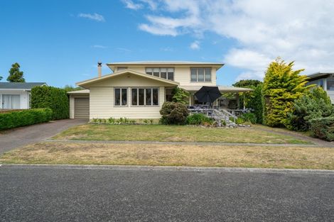 Photo of property in 22 Pokaka Crescent, Wharewaka, Taupo, 3330