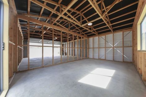 Photo of property in 24 Poplar Grove, Feilding, 4702