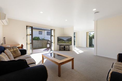 Photo of property in 22a Seaview Road, Otumoetai, Tauranga, 3110