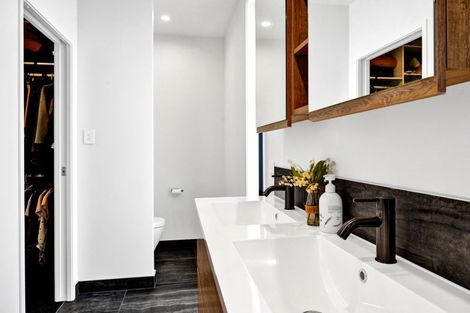 Photo of property in 1/20b Gordon Street, Glen Avon, New Plymouth, 4312