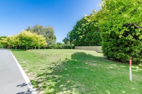 Photo of property in 62 Awanui Drive, Waikanae, 5036