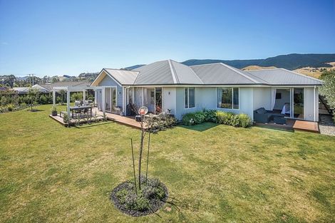 Photo of property in 8 Boysenberry Grove, Richmond, 7020