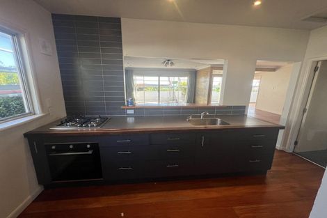 Photo of property in 79 Pacific Parade, Army Bay, Whangaparaoa, 0930