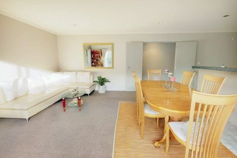 Photo of property in 10 Parkhaven Drive, Rosehill, Papakura, 2113