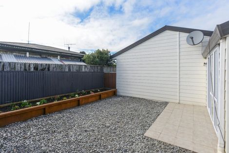 Photo of property in 2/1400 Woodstock Avenue, Mayfair, Hastings, 4122