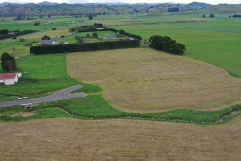 Photo of property in 22 Pahiatua Pongaroa Road, Pahiatua, 4982