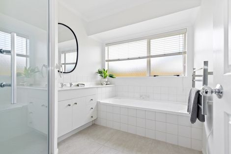 Photo of property in 71 Spinnaker Drive, Flagstaff, Hamilton, 3210