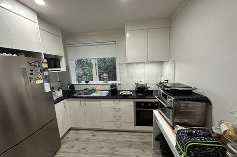 Photo of property in 34 Sutherland Road, Point Chevalier, Auckland, 1025