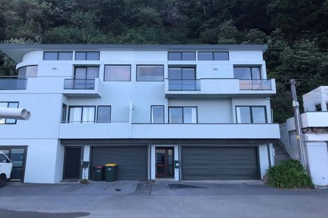 Photo of property in 1/517 Marine Drive, Sunshine Bay, Lower Hutt, 5013