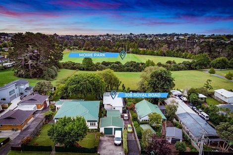 Photo of property in 308 Royal Road, Massey, Auckland, 0614