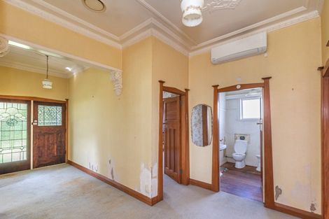 Photo of property in 47 Queenwood Road, Levin, 5510