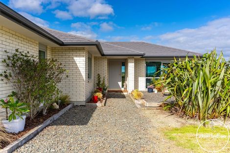 Photo of property in 297 Heatley Road, Whakapirau, Maungaturoto, 0583