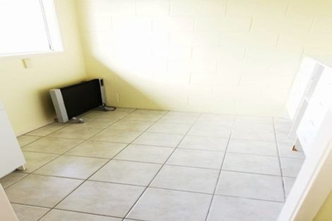 Photo of property in 24 Terry Street, Blockhouse Bay, Auckland, 0600