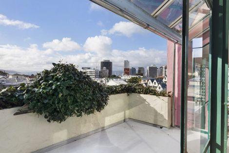 Photo of property in 175 Grant Road, Thorndon, Wellington, 6011