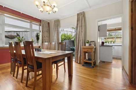 Photo of property in 85 The Parade, Island Bay, Wellington, 6023