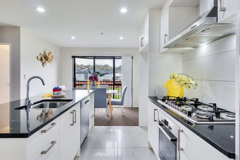 Photo of property in 23/5 Perekia Street, Albany, Auckland, 0632